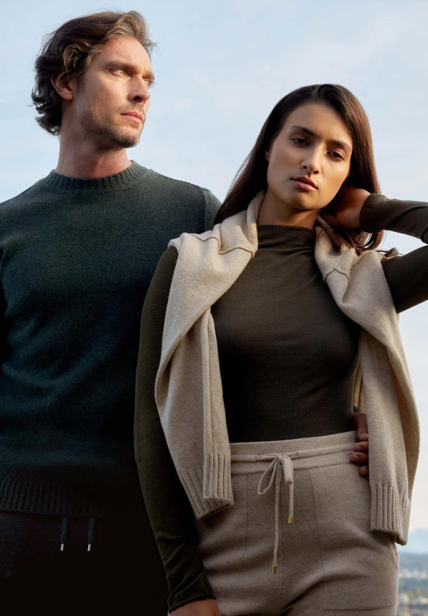 Wool & Silk | T-Shirt langarm - black olive - Image 4